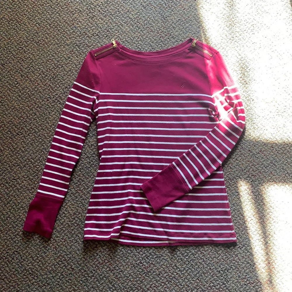 maroon and white medium nautica long sleeve shirt